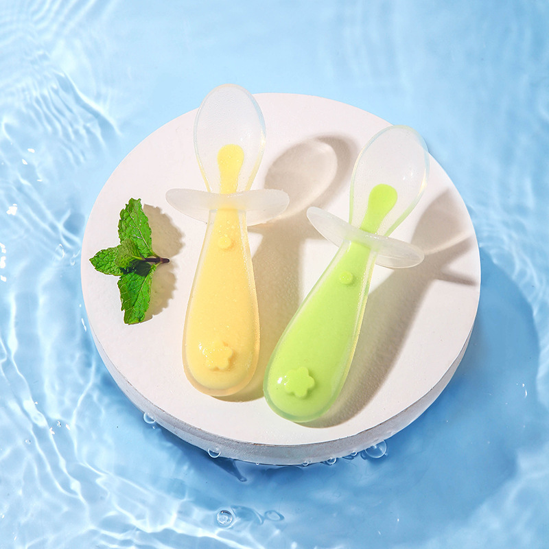 ベビーシリコンスプーン、ベビーライスペーストフィーディング、 - Baby Food Utensils のレビューと価格