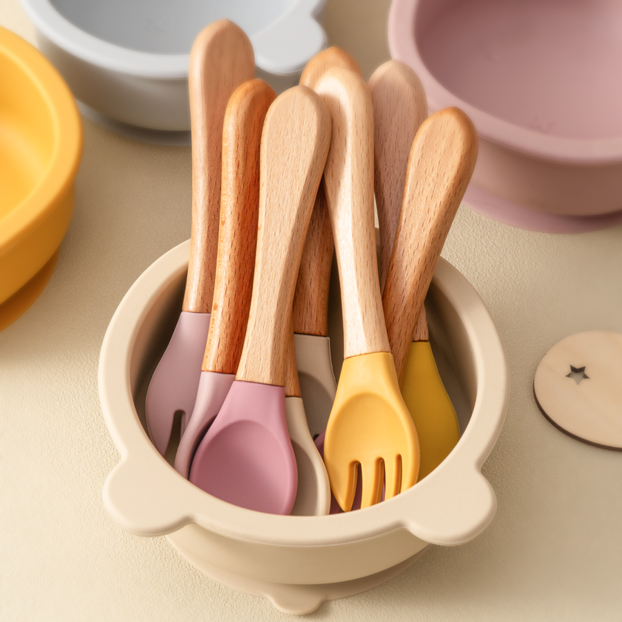 2 個ベビー学習スプーン食器セット食品グレードの木製ハンドル - Baby Food Utensils のレビューと価格
